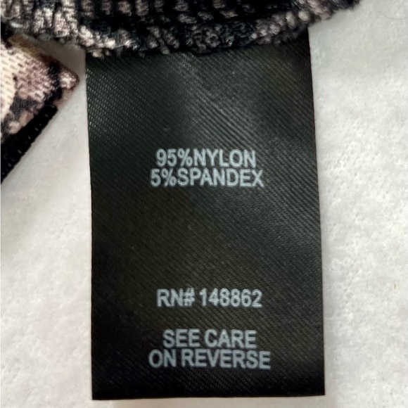 TORRID Animal Print Snakeskin Sheer Lightweight Mesh Babydoll Blouse Size 2X - Picture 10 of 14